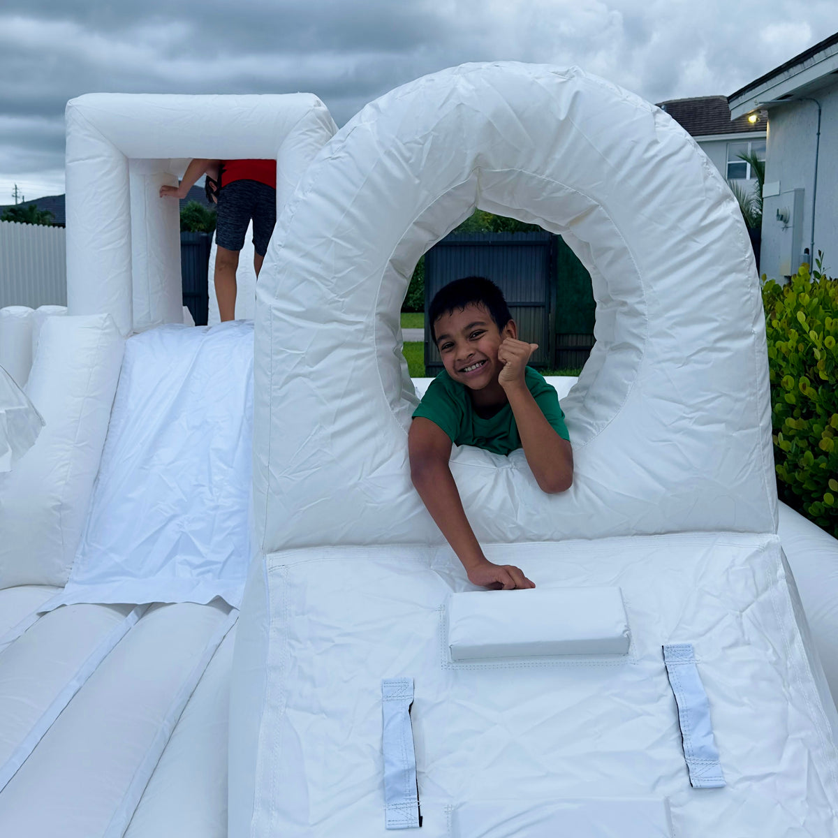 BOUNCE SOFT PLAY AREA