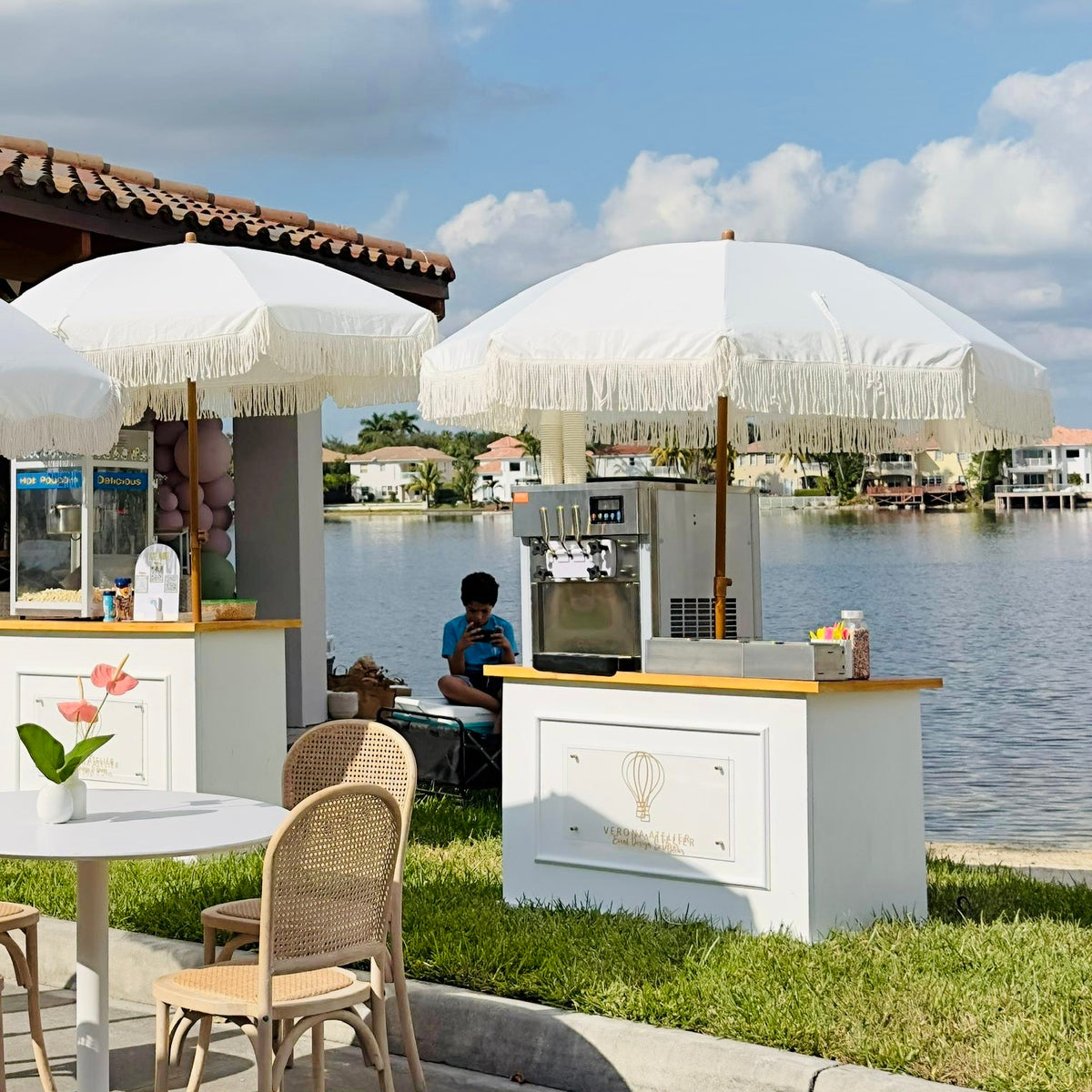 SOFT ICE CREAM STATION