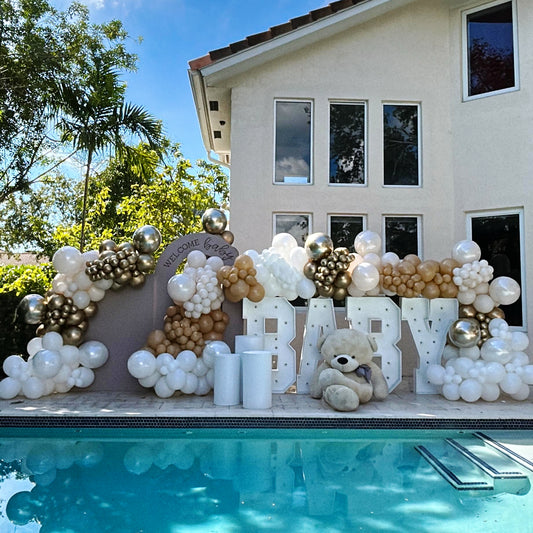MARQUEE “BABY” WITH BALLOONS